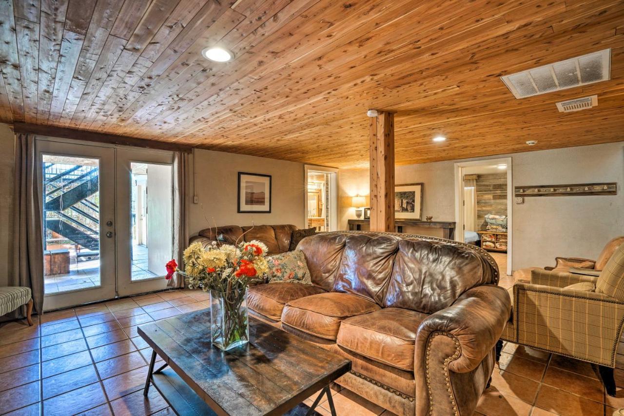 Waterfront Guadalupe River Lodge Home With Dock! Seguin Esterno foto