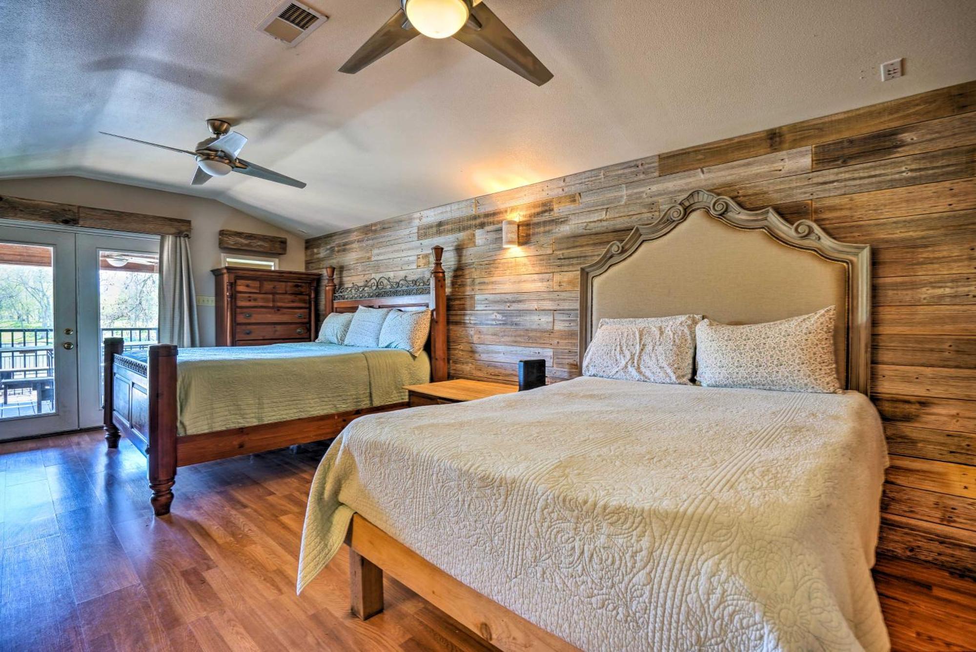 Waterfront Guadalupe River Lodge Home With Dock! Seguin Esterno foto